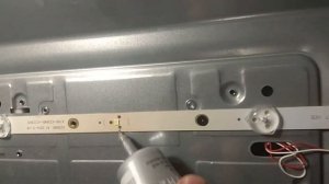 Темный экран.Ремонт подсветки телевизора