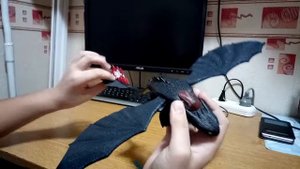 Обзор редкой фигурки Беззубика (Ночной Фурии) из м/ф "Как приручить дракона".