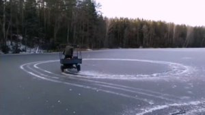 Мотороллеров муравей. "На стоке валим боком".