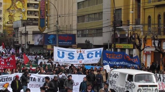 AD AUGUSTA PER ANGUSTA Las cenizas de la usura смотреть онлайн