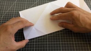 Подставка для телефона из бумаги а4. Видео схема как сделать оригами своими руками.