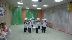 танец мальчиков для мам!!! очень красиво!!!!