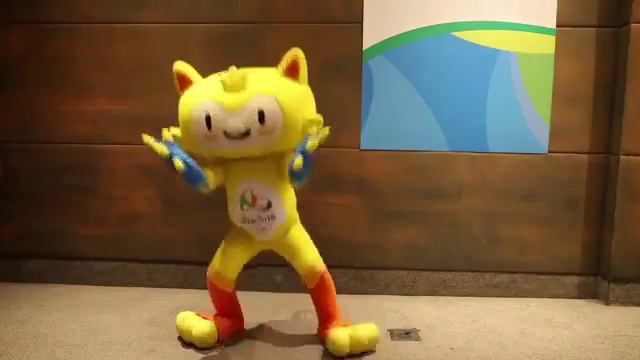 Винисиус готовится задать жару! смотреть онлайн