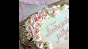 Розочки из глазури - декор, который можно сделать заранее.