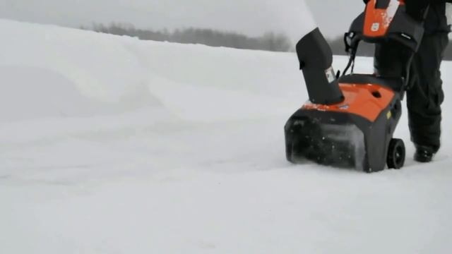 Снегоуборщик HUSQVARNA ST 121E