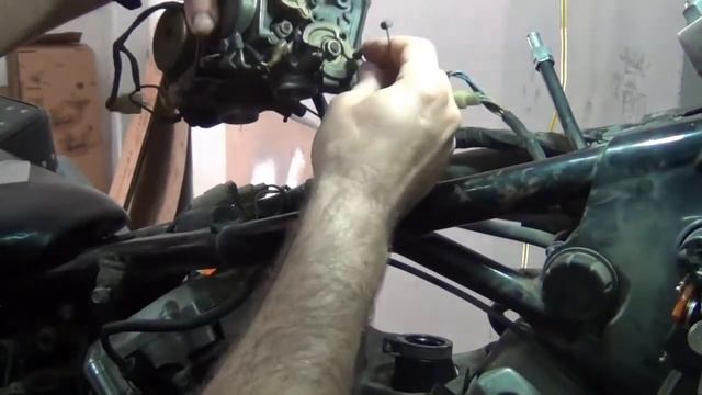 Como cambiar tomas de admisión Yamaha Drag Star 650 смотреть онлайн