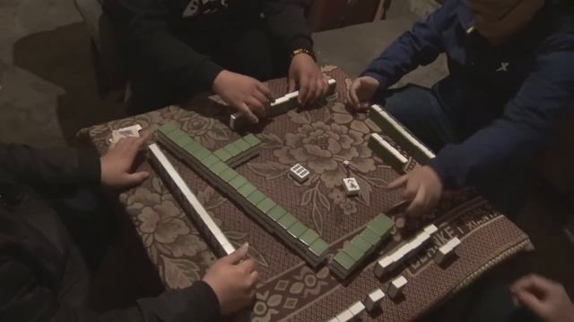 ㅑ33ㅕВечерние развлечения. Игра в маджонг и азартные игры в Китае. смотреть онлайн