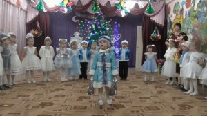 Песня: "Где была Снегурочка?"