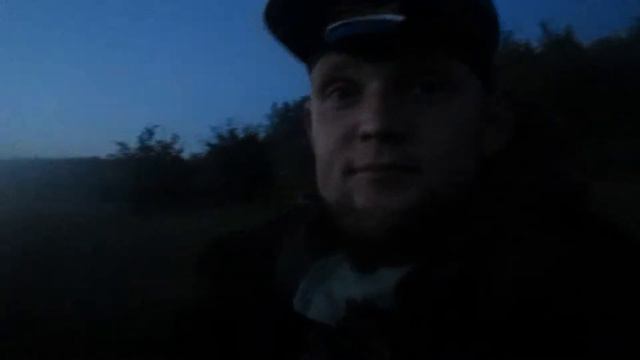 Ночной фидер на дикой реке. Отрабатываем технику ловли леща! смотреть онлайн