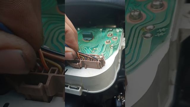 Как найти провод тахометра смотреть онлайн