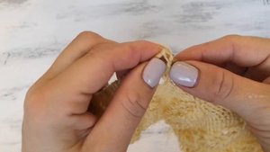 Рельефный, ажурный узор спицами Листья