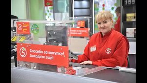 Каково это работать кассиром в Магните: что делаю когда нет покупателей и сколько платят