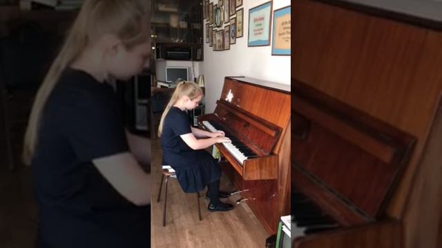 И. С. Бах. Двухголосная инвенция До мажор. смотреть онлайн