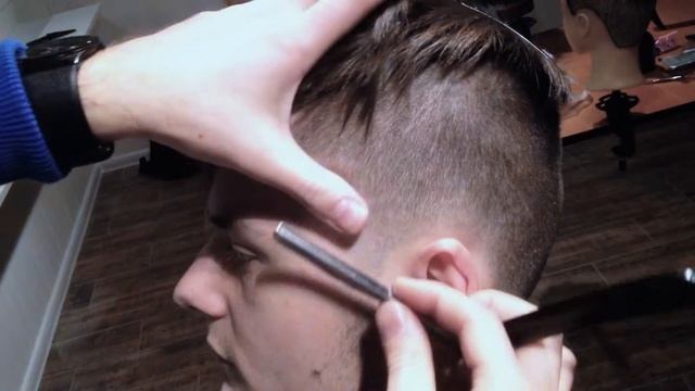 РАБОТА ОПАСНОЙ БРИТВОЙ | ОБЗОР | STEP BY STEP SHAVING MEN | TUTORIAL смотреть онлайн