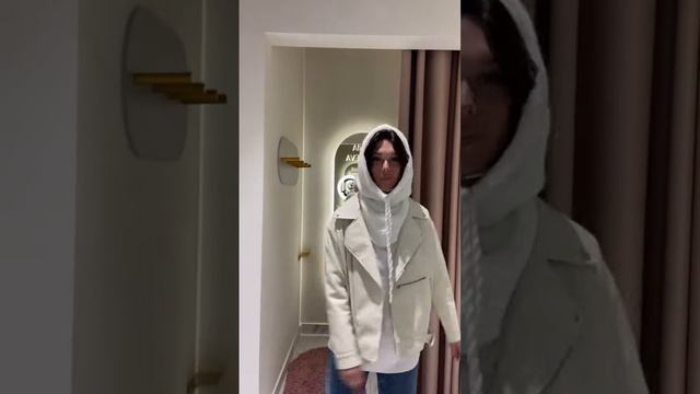АКТУАЛЬНЫЕ ГОЛОВНЫЕ УБОРЫ И СОЧЕТАНИЯ С НИМИ #мода2022 #осеннийгардероб #советыстилиста #фешн #лук