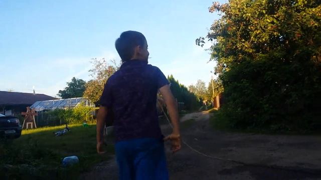 Алекс. Прыжки через большую скакалку. Лето 2018. смотреть онлайн