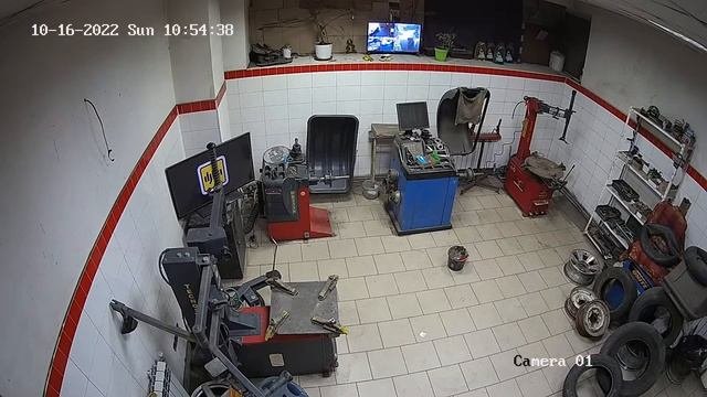 Работаем круглосуточно Шиномонтажка