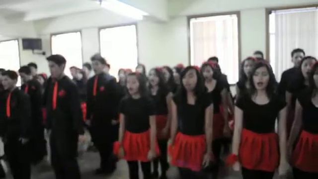 Ey Jieh Sonnet 18 смотреть онлайн