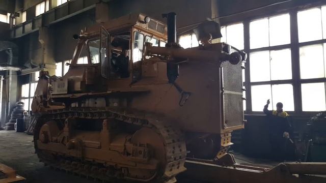 Пробный запуск и "первые шаги" бульдозера Komatsu D355A после проведенного капитального ремонта