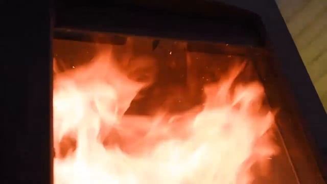 Печь-камин CHAMANE INVICTA смотреть онлайн