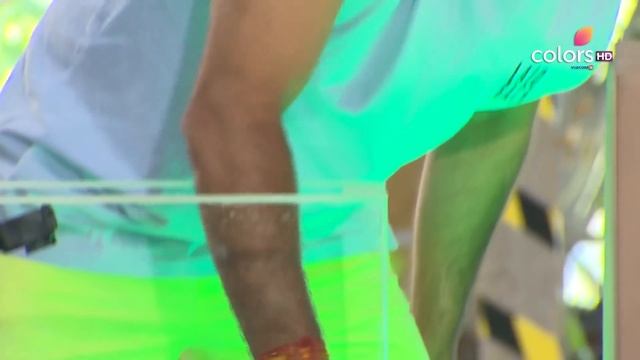 Khatron Ke Khiladi S10 | Adaa - The Creepy Crawly Specialist смотреть онлайн