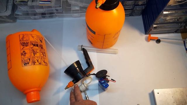 Переделка садового опрыскивателя на электрический (Converting  garden sprayer to an electric one)