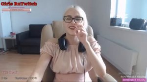 GloriaMatvien Показала Головачу Как Сувала Фломастер + танцы
