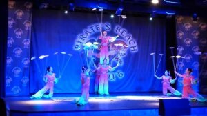 Китайский цирк. Номер с тарелочками. Турция, Пираты, 2013 г.