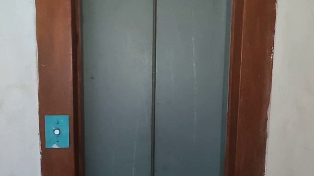 Лифт МЛЗ после ремонта купе, г/п 400 кг, V=1 м/с (ул. Магистральная, 88, подъезд 2, г. Запорожье) смотреть онлайн