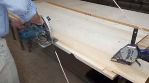 СТЕНОВЫЕ И ПОТОЛОЧНЫЕ ПАНЕЛИ из необрезной доски.