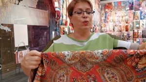 Красный, 89, шерсть. Павловопосадские платки в Минске