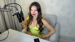 Julia Milows is Singing popular songs in stream on Trovo and Twitch