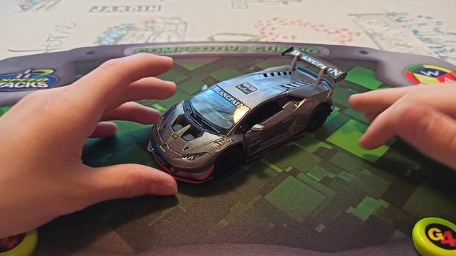 Новая модель! Полный обзор Lamborghini Huracan 1:36 от Kinsmart! смотреть онлайн