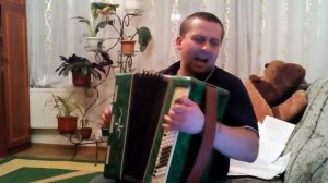 Бутырка "Какая осень в лагерях" ( игра на баяне)