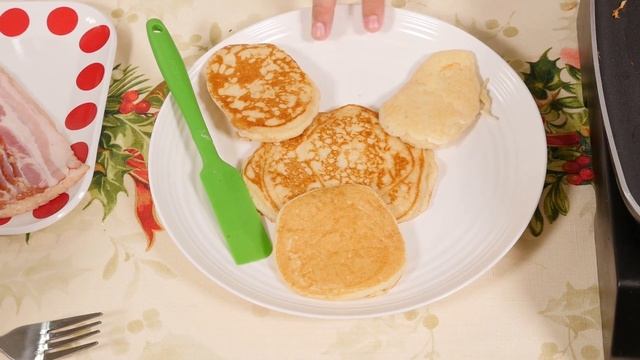 Christmas recipes. Cooking deer pancakes for Christmas. смотреть онлайн