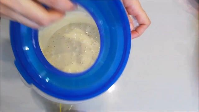 Пирог "шарлотка" с замороженными яблоками.