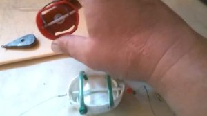 Гибрид пробки и флет кармушки для ловли в прудах озерах.