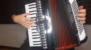 Как на аккордеоне играть еврейскую песню "7-40" (Семь-сорок)