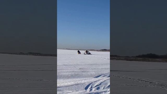 Надувной аттракцион зимний банан от компании Планета Вода #зима #санки #надувной смотреть онлайн