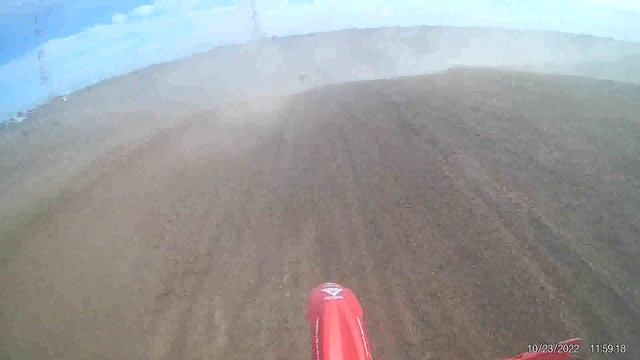 23.10.22 Мотокросс.Красногвардейское.Ветераны А-Б 1 заезд смотреть онлайн