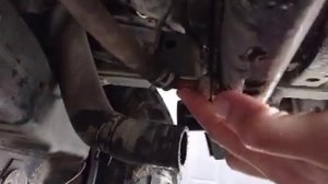 Расположение сливной пробки ОЖ тойота сурф 185  2.7л. Замена радиатора.