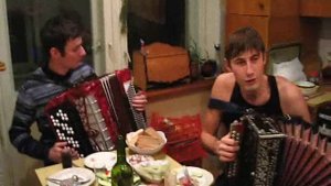 Песня под гармонь-"Живет Галина"