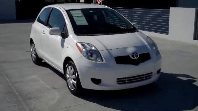 2012 TOYOTA Yaris-4 Cyl. Hatchback 5D SE смотреть онлайн