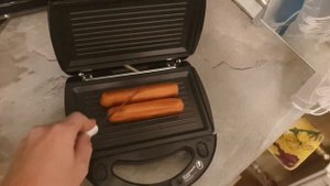 Жарю сосиски в  МУЛЬТИПЕКАРЬ REDMOND RMB-M621/3