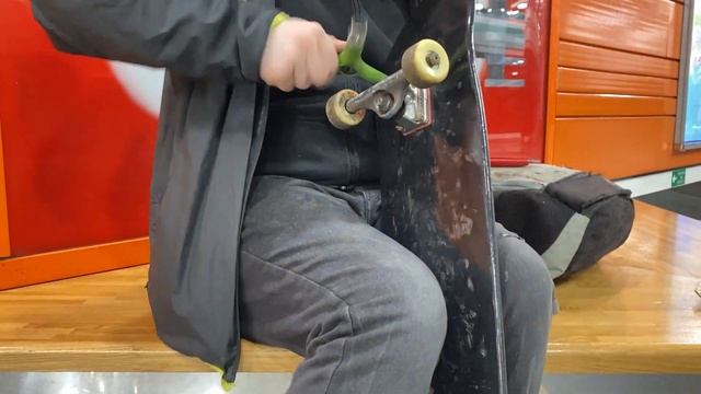 Скейт с кованым карбоном для Пончика ? РЕБРОВЫЕ КАСТОМЫ #4 смотреть онлайн