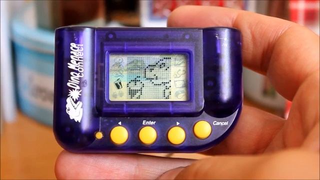 Dino Menace Virtual Pet Review | Тамагочи Дино Угроза смотреть онлайн