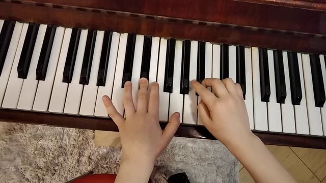 как играть ❓ мышку сосиску 🐭🐭🐭🐭🐭на пианино 🎹🎹🎹 смотреть онлайн