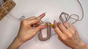 ЛЕГКИЙ способ обвязки донышка для мини-сумки! ? РАССЧИТЫВАЕМ ПРИБАВКИ и вяжем основу!