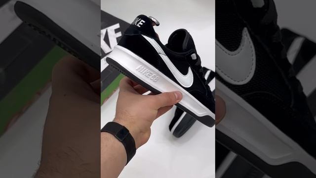 Кроссовки 👟