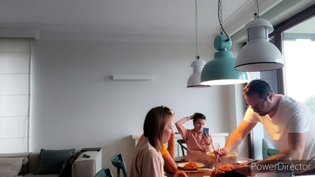 Польша. Встретили сестру, пообедали итальянской пастой и отправили на Киев ❤️ Подарки с Мальты смотреть онлайн